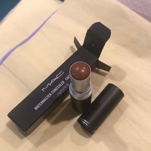 MAC Matchmaster Concealer in 7.5
